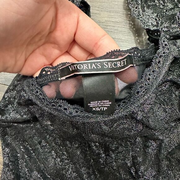 Victoria’s Secret Women’s Extra Small Black Silver Bodysuit New - Picture 2 of 4